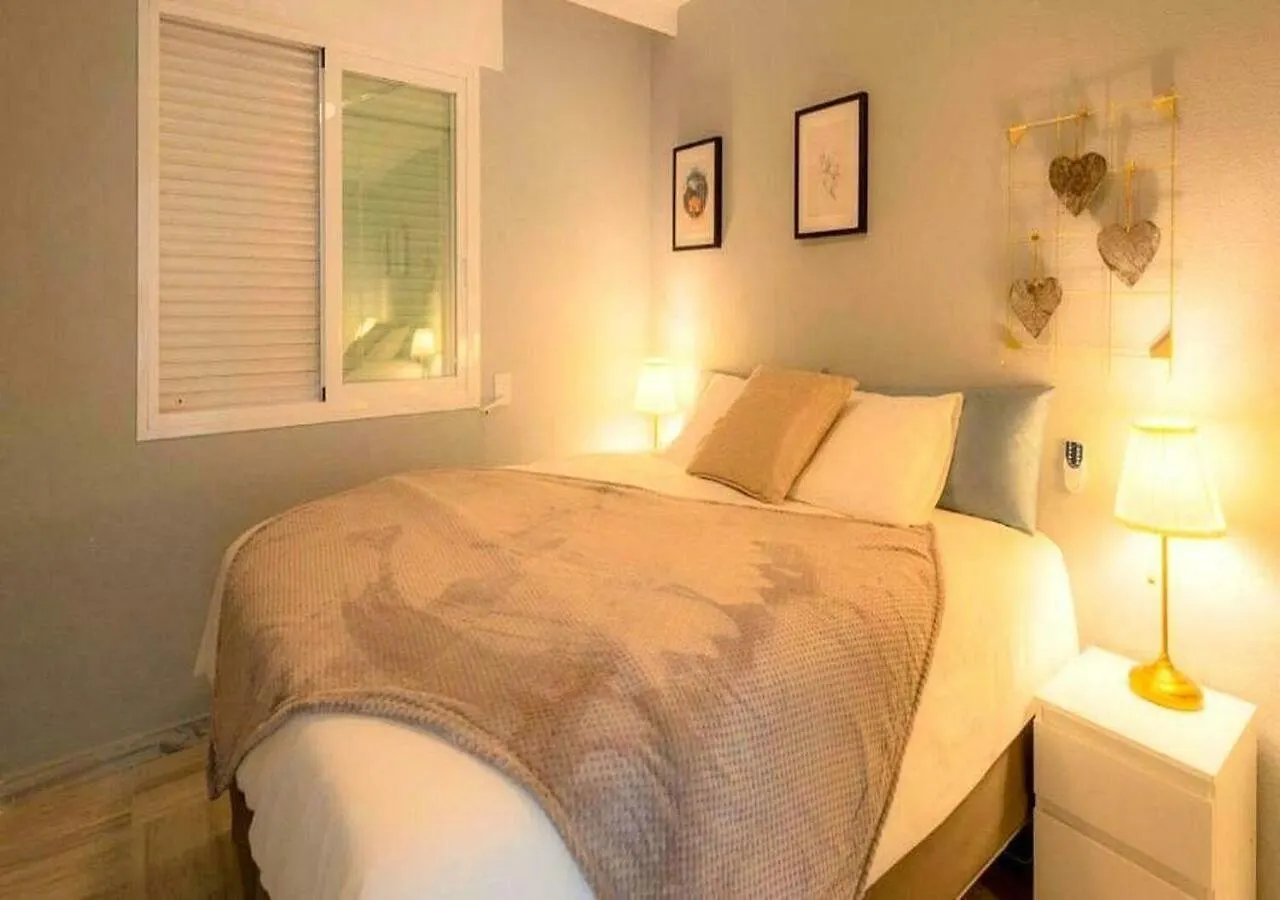 Apartman ✰ Luxurious 5 Bedroom Penthouse. Sea Views. Hot Tub. Bbq. Golden Mile Marbella